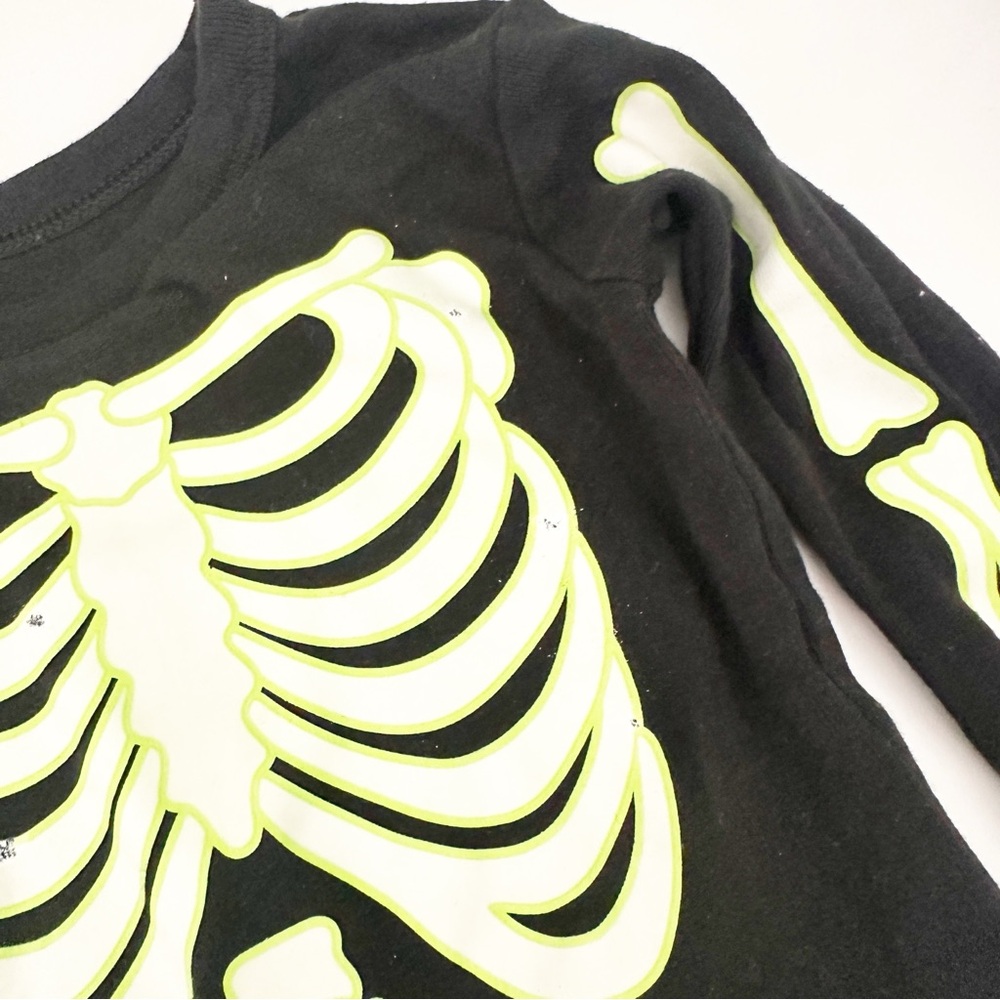 babyGap 100% Organic Cotton Glow-In-The-Dark Skeleton PJ Set Black 18-24M - Picture 5 of 7